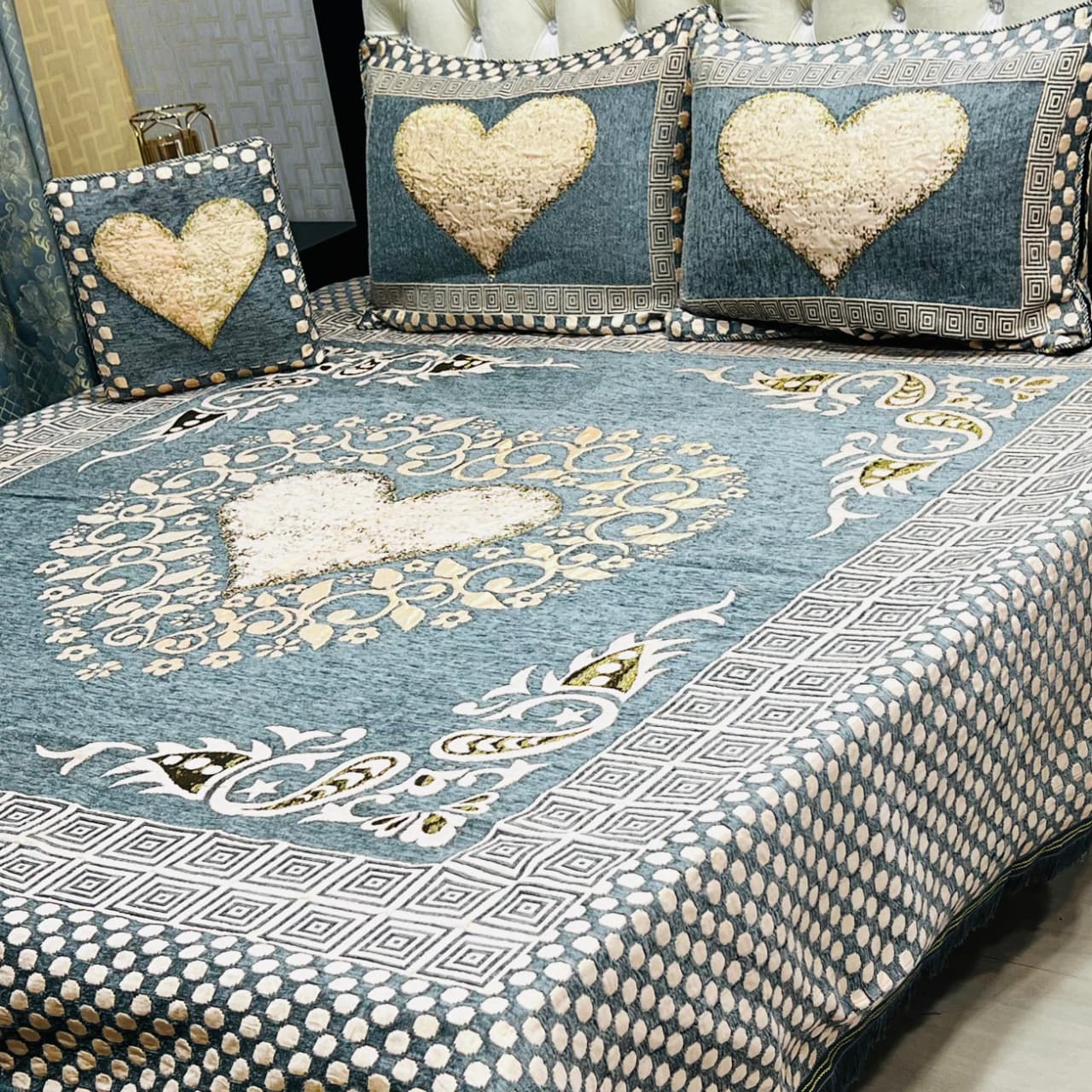 Velvet Jacquard Bedsheet - 4Pcs - Design 19