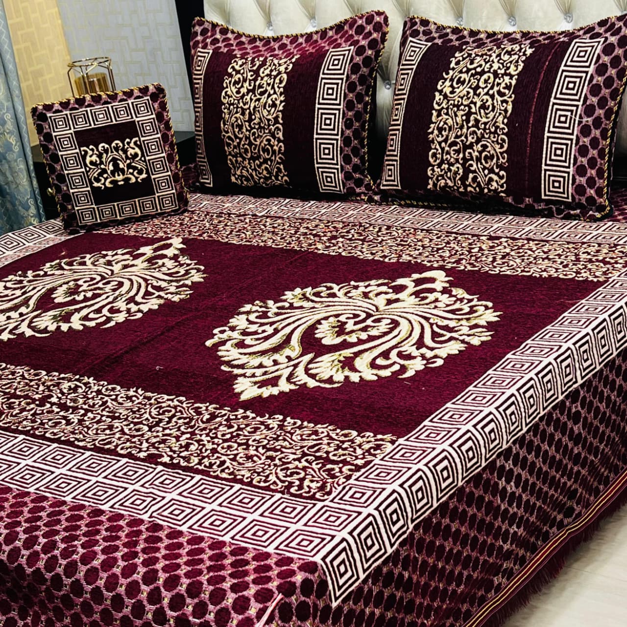Velvet Jacquard Bedsheet - 4Pcs - Design 26