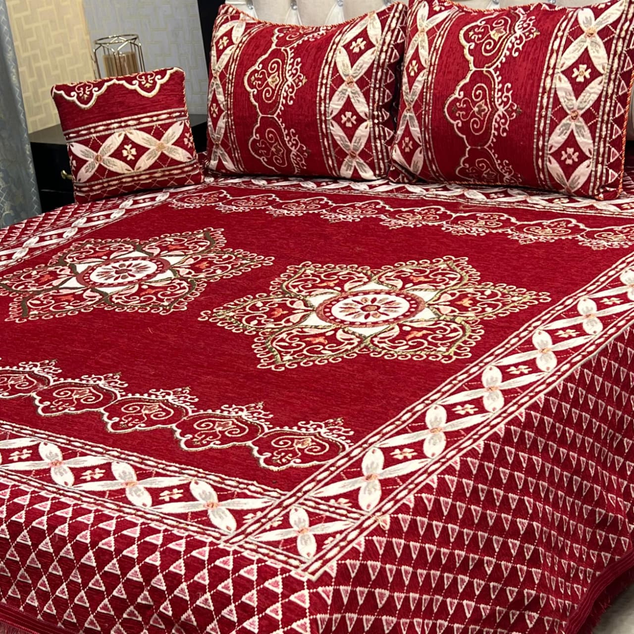 Velvet Jacquard Bedsheet - 4Pcs - Design 21